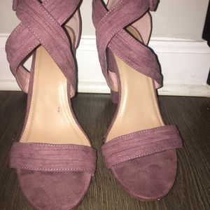 Charlotte Russe blush pink suede sandals (sz 8)